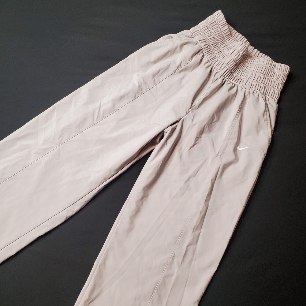 Nike Women's Size S One Dri-FIT Ultra High-Waisted Pants Light Pink FB5018